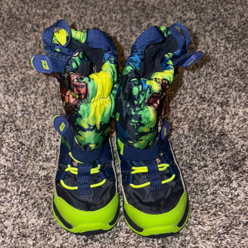 Ninja Turtle Stride Rite Kids Snow Boots Size 5